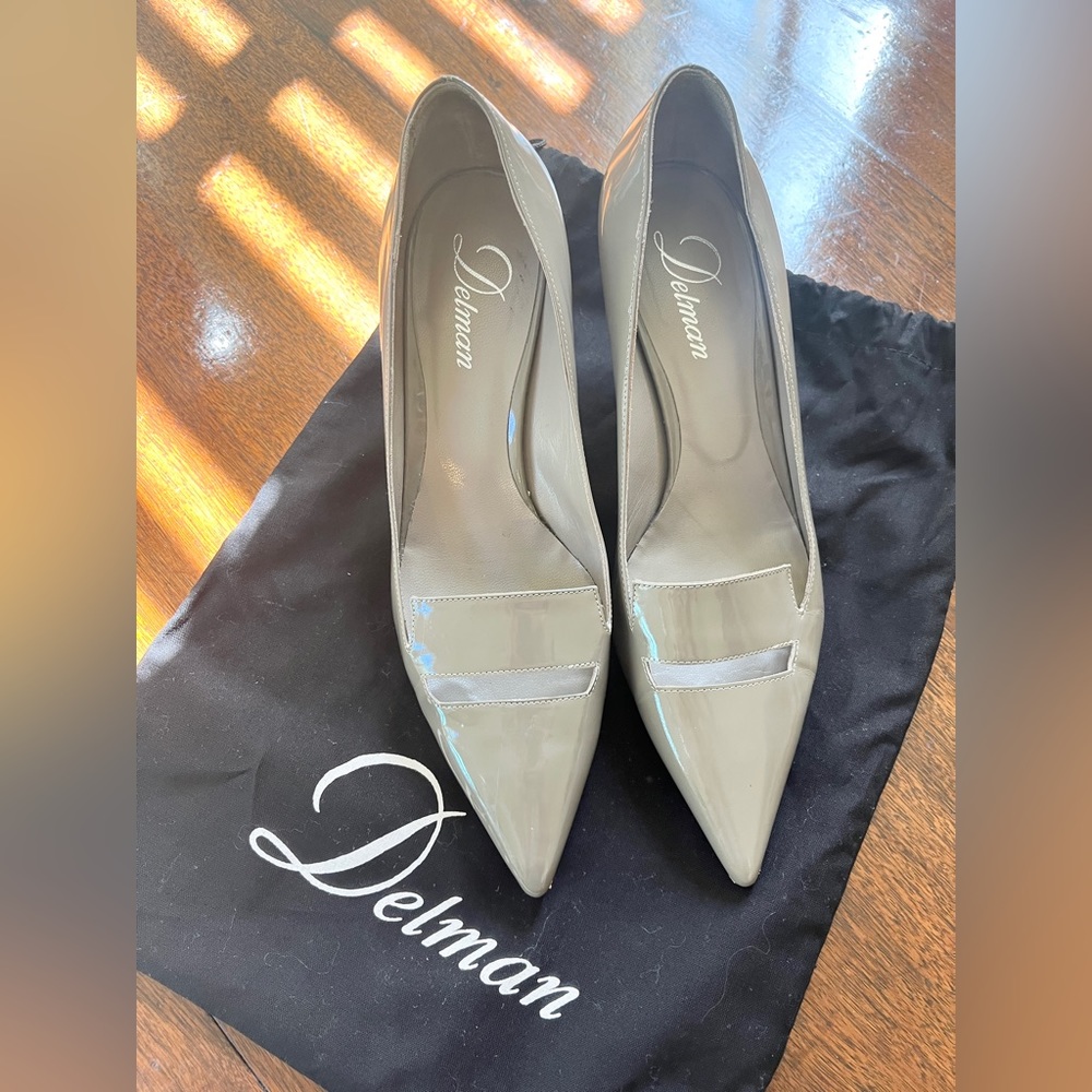 Delman taupe designer shoes. Size 37